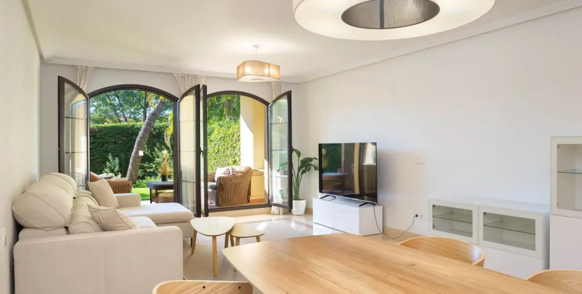 Sale of ground floor apartment in Los Arqueros 4