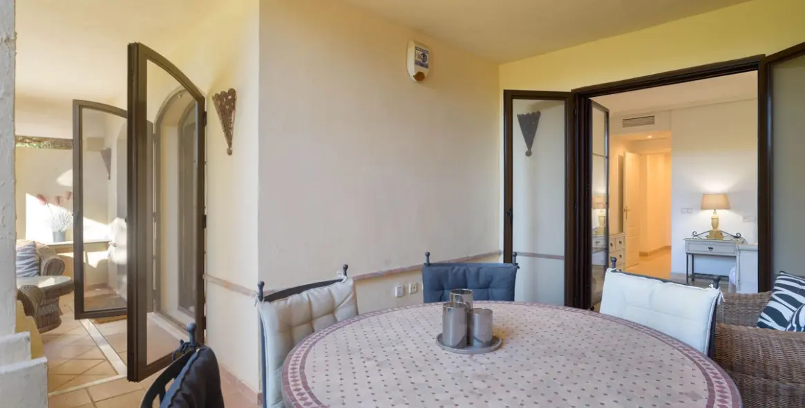 Sale of ground floor apartment in Los Arqueros 15