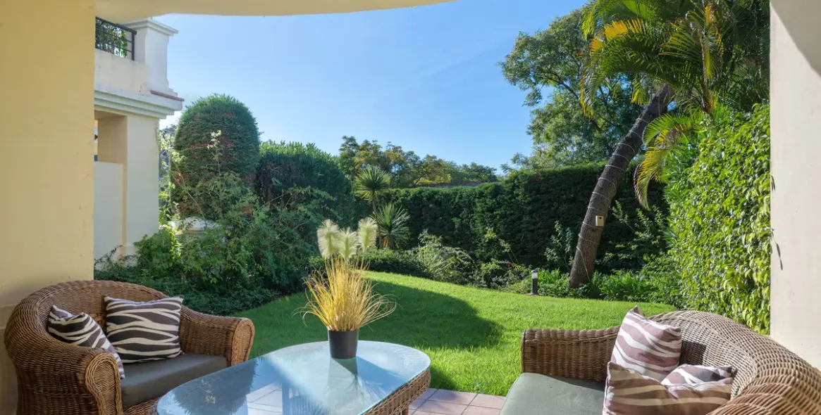 Sale of ground floor apartment in Los Arqueros 16