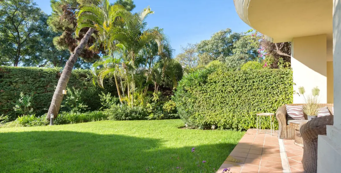 Sale of ground floor apartment in Los Arqueros 17