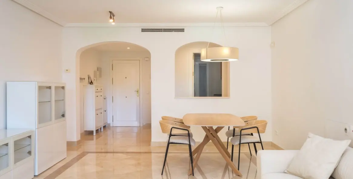 Sale of ground floor apartment in Los Arqueros 19