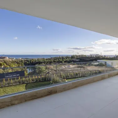 Venta de apartamento en planta media en Estepona