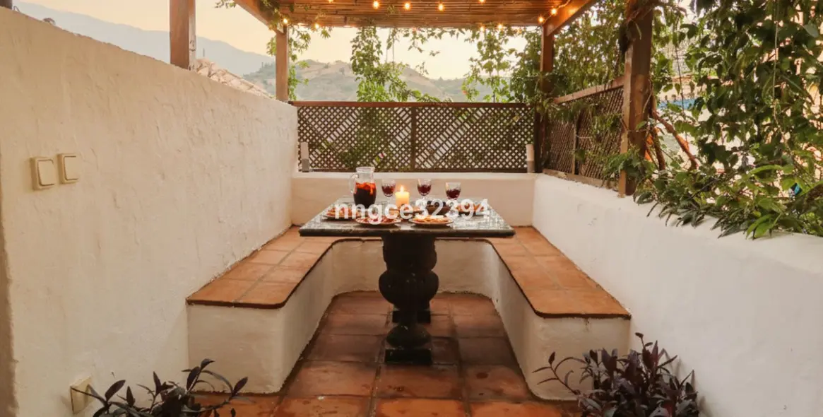 Продажа дома на две семьи в Benahavís 8