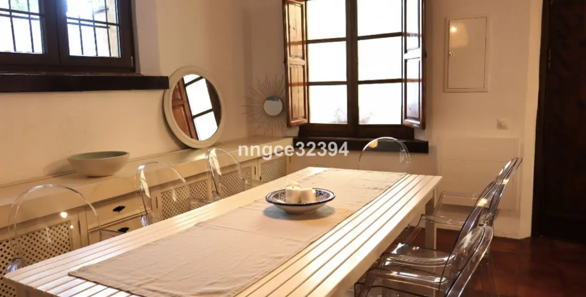 Продажа дома на две семьи в Benahavís 10