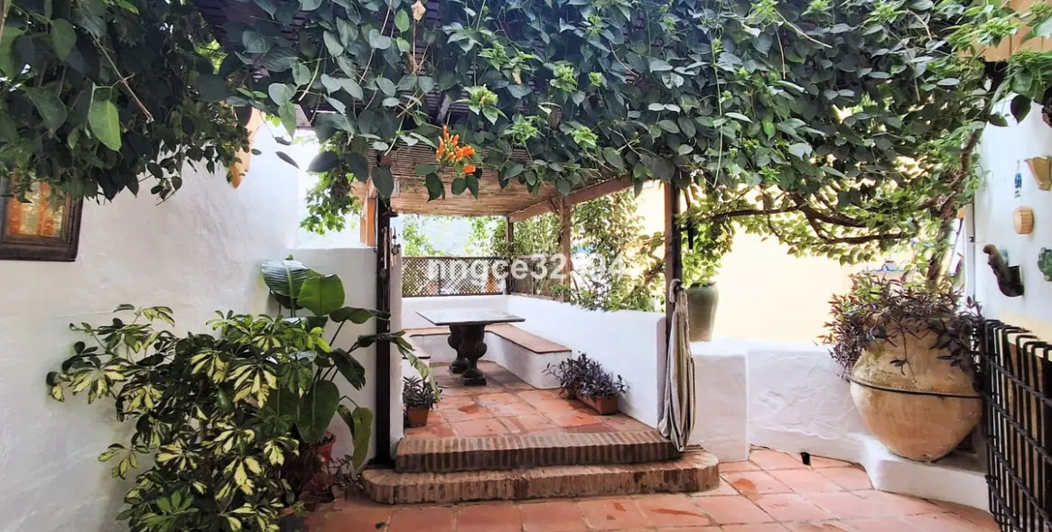 Sale of semi-detached house in Benahavís 33