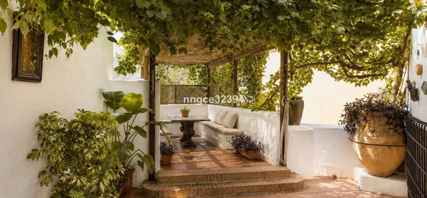 Sale of semi-detached house in Benahavís 0