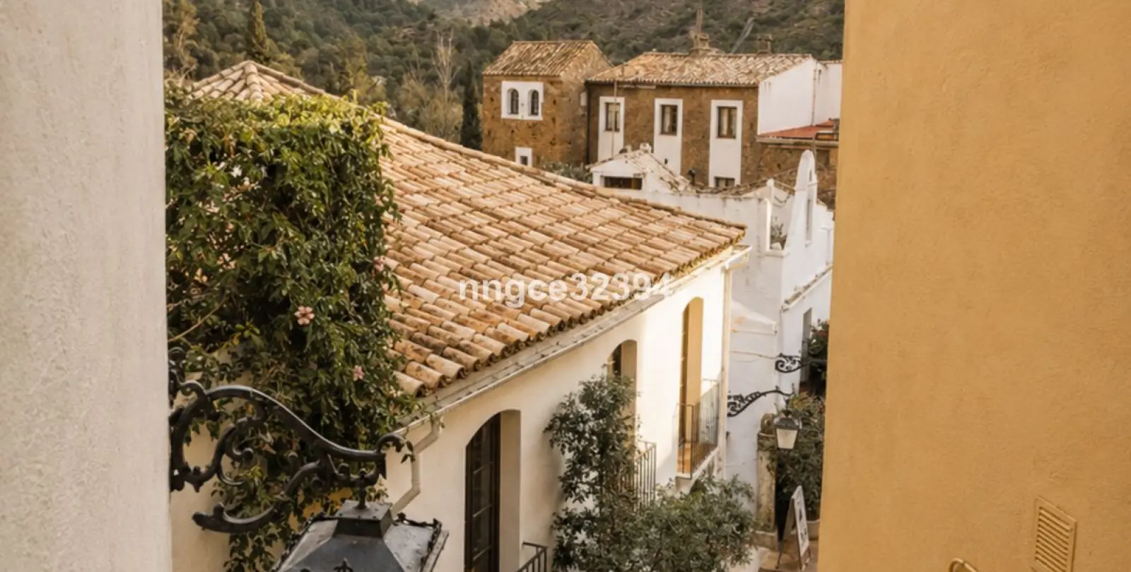 Sale of semi-detached house in Benahavís 26