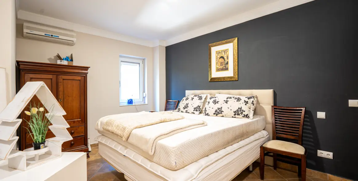 Long-term rent of detached villa in Estepona 16