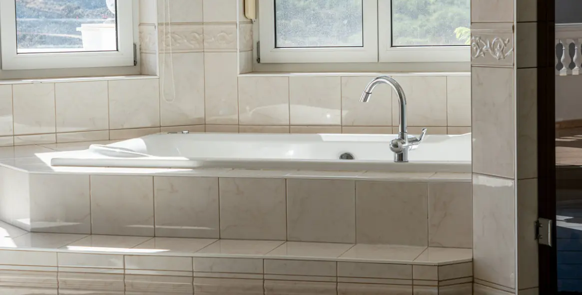 Long-term rent of detached villa in Estepona 19