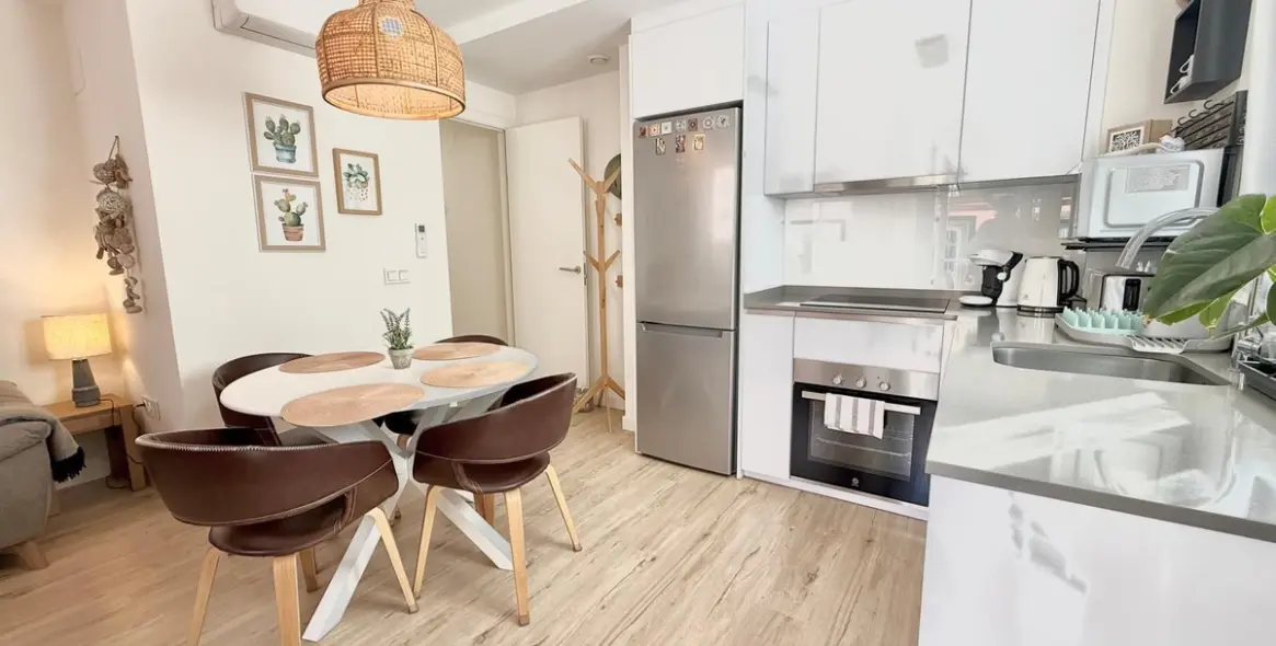 Sale of middle floor apartment in Los Boliches 5