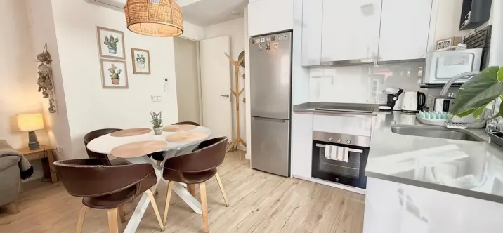 Sale of middle floor apartment in Los Boliches 4