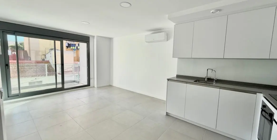 Sale of middle floor apartment in Fuengirola 5