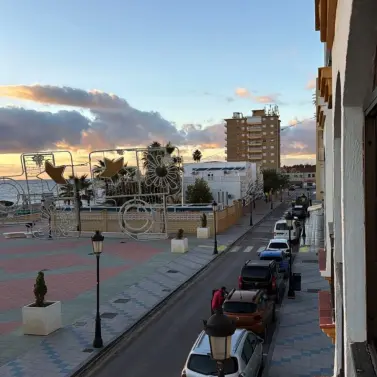 Sale of middle floor apartment in San Luis de Sabinillas