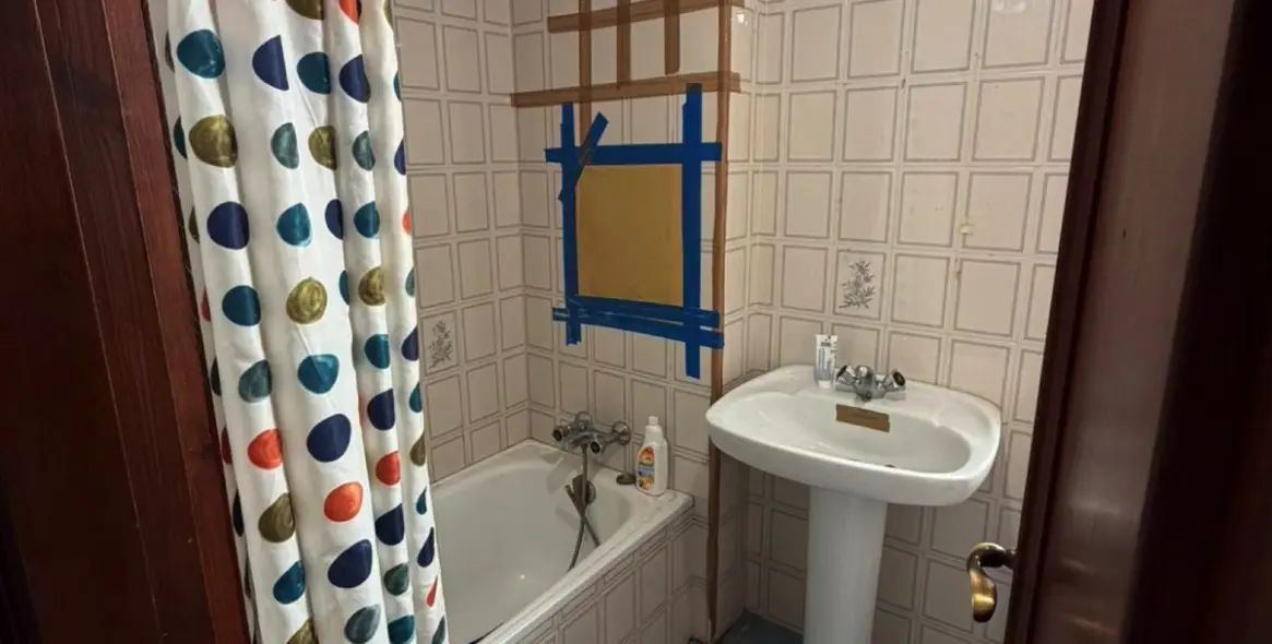 Sale of middle floor apartment in San Luis de Sabinillas 7