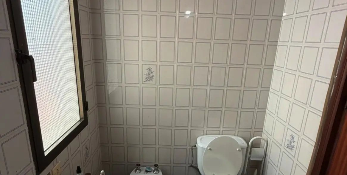 Sale of middle floor apartment in San Luis de Sabinillas 8