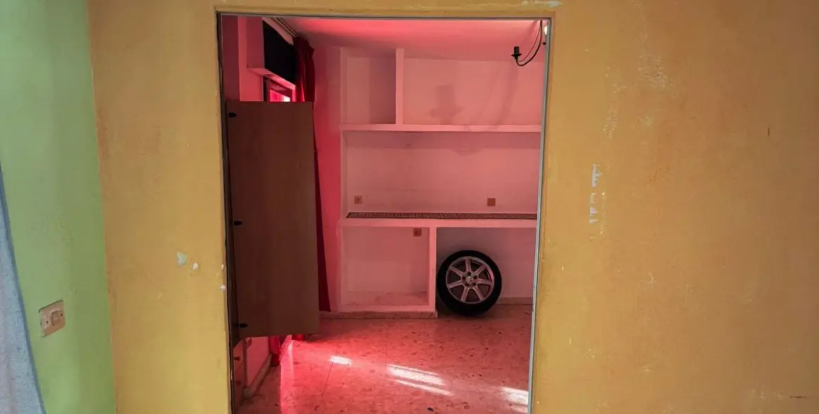 Venta de apartamento en planta media en San Luis de Sabinillas 25