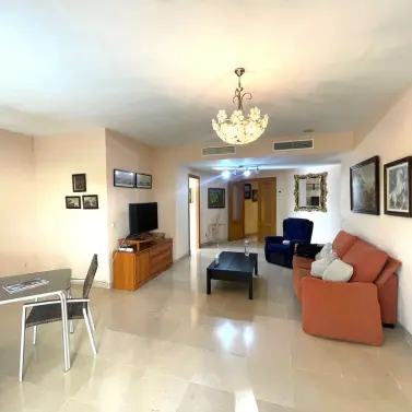 Продажа апартаментов на среднем этаже в San Pedro de Alcántara