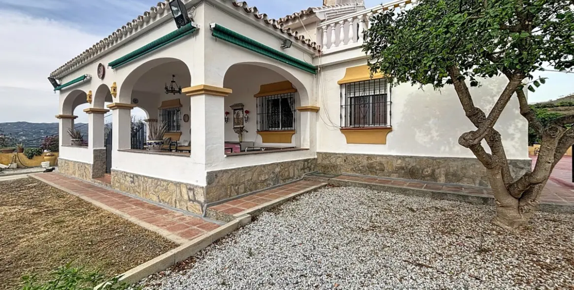 Sale of semi-detached house in Vélez-Málaga 1
