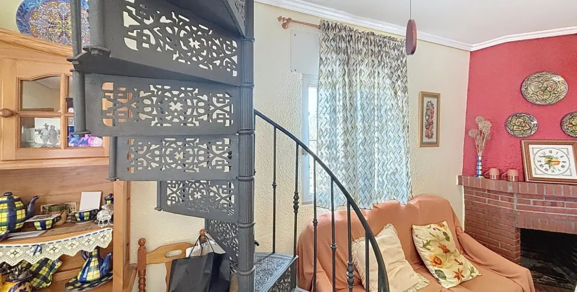 Продажа дома на две семьи в Vélez-Málaga 25