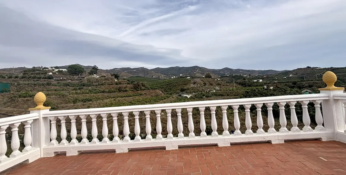 Продажа дома на две семьи в Vélez-Málaga 28