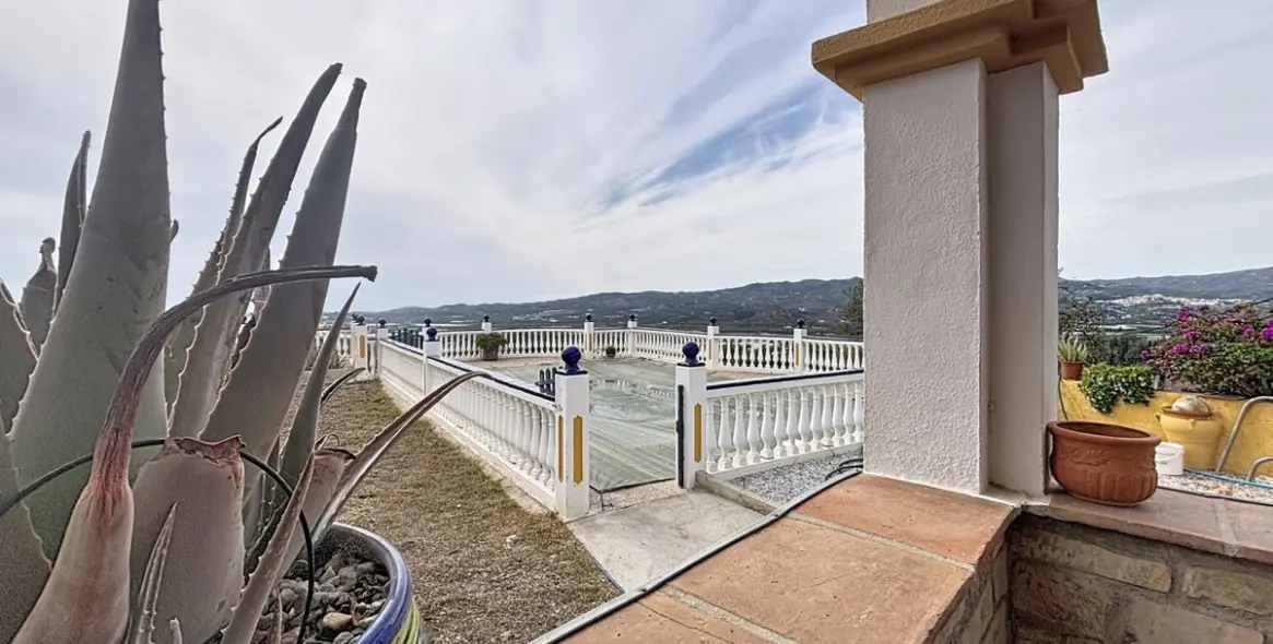 Продажа дома на две семьи в Vélez-Málaga 32