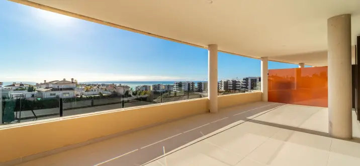 Продажа апартаментов на среднем этаже в Fuengirola 0