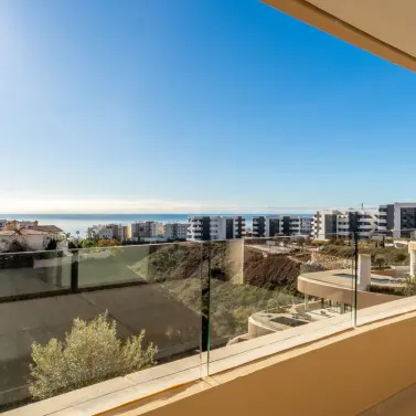 Продажа апартаментов на среднем этаже в Fuengirola
