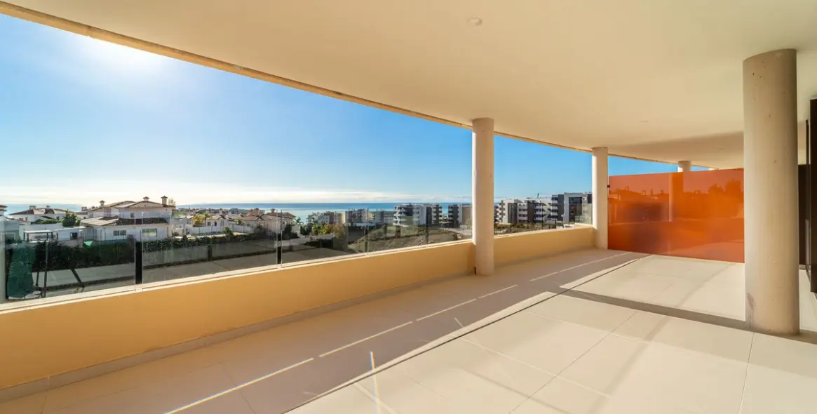 Продажа апартаментов на среднем этаже в Fuengirola 1