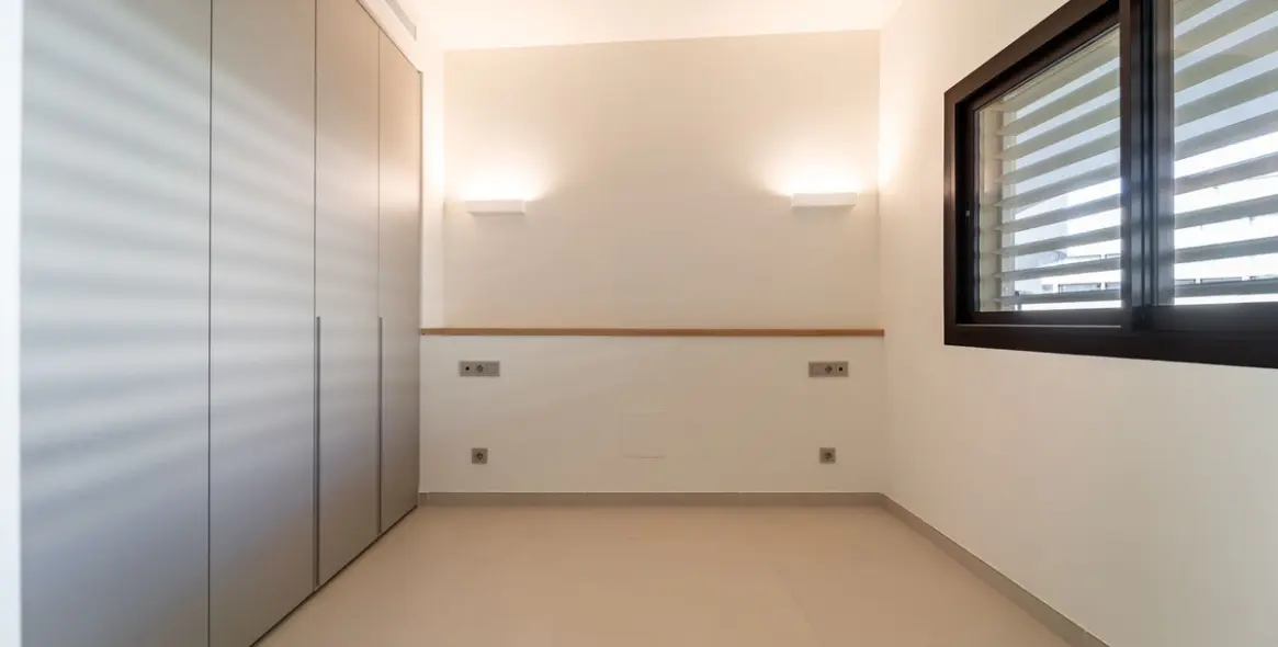 Продажа апартаментов на среднем этаже в Higueron 21