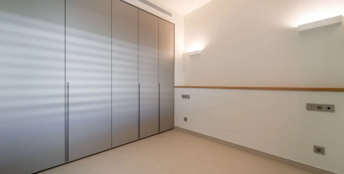 Продажа апартаментов на среднем этаже в Higueron 22