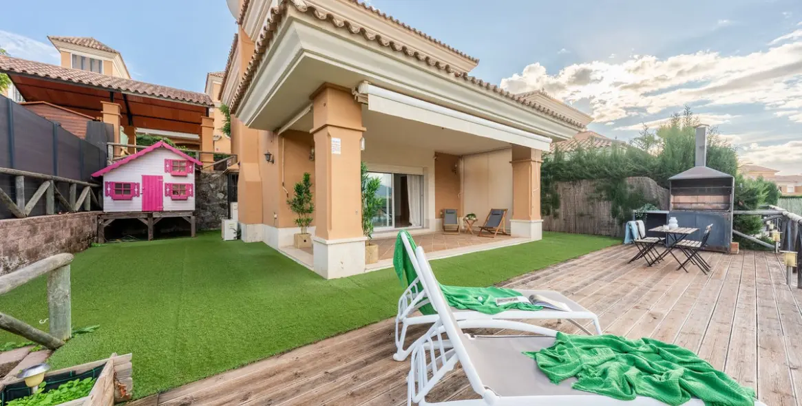 Sale of semi-detached house in Santa Clara 1