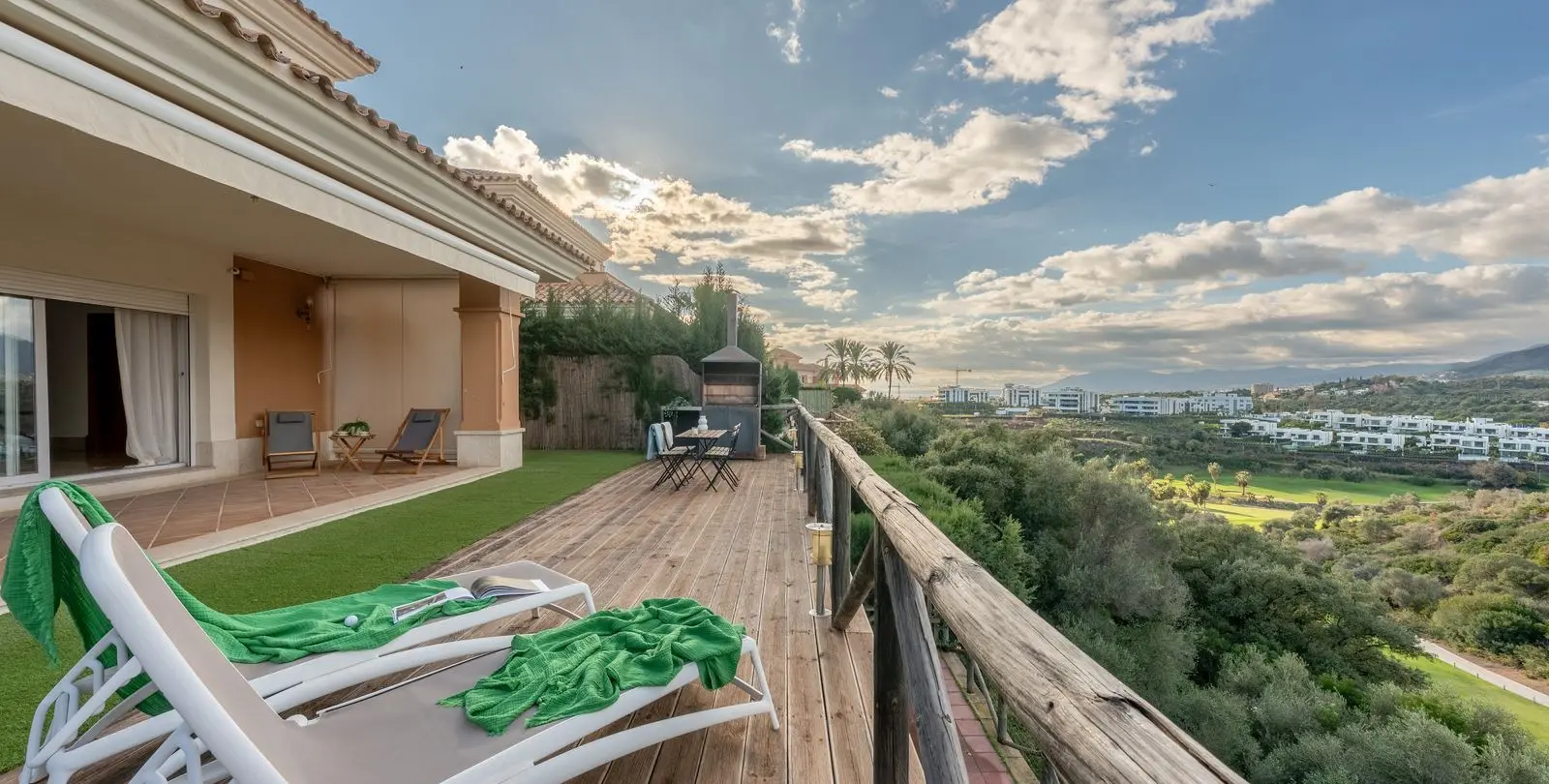 Venta de casa pareada en Santa Clara 1
