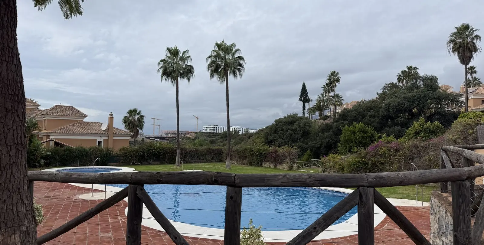 Venta de casa pareada en Santa Clara 28