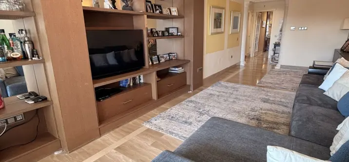 Продажа апартаментов на среднем этаже в Sierra Blanca 3