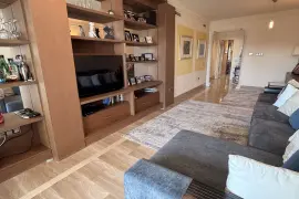Image 4 thumb