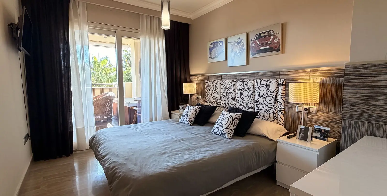Venta de apartamento en planta media en Sierra Blanca 11