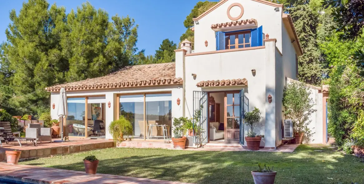 Sale of detached villa in El Madroñal 1