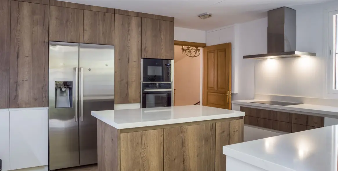 Sale of detached villa in El Madroñal 3