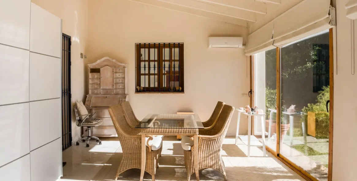 Sale of detached villa in El Madroñal 17