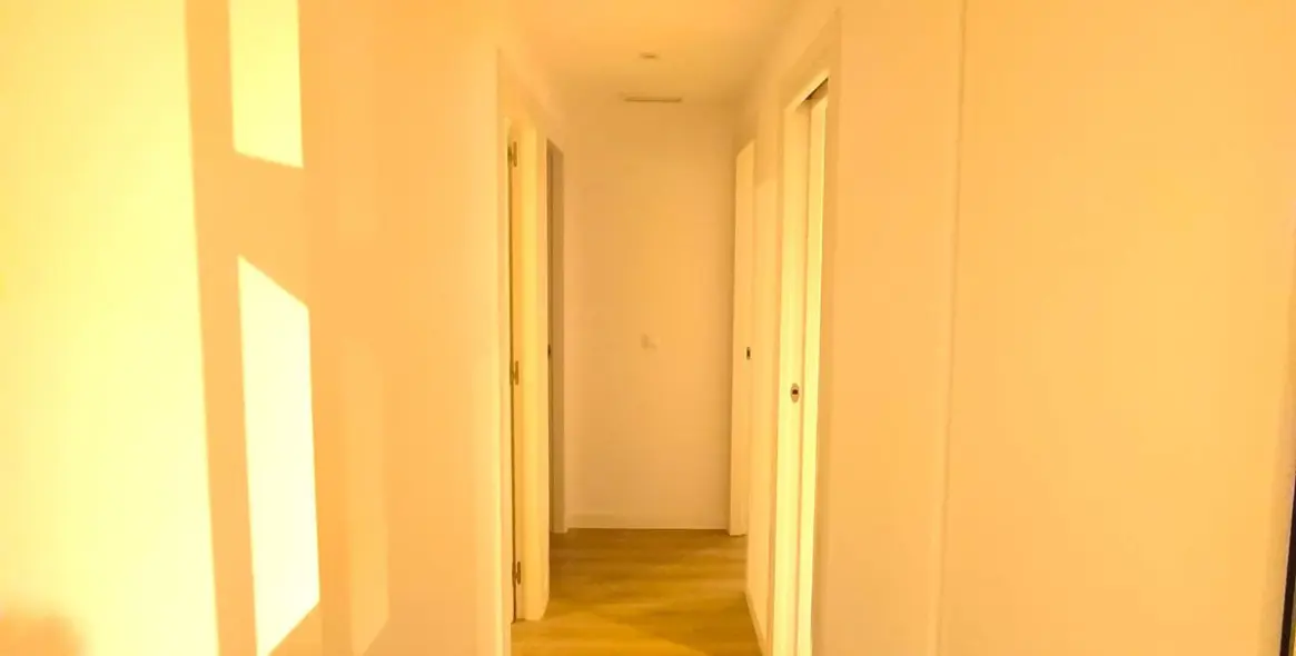 Sale of middle floor apartment in Nueva Andalucía 11