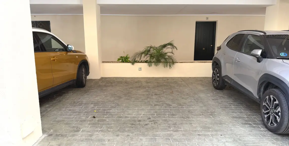 Sale of penthouse in Puerto Banús 44