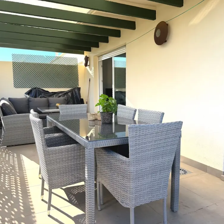 Sale of penthouse in Nueva Andalucía