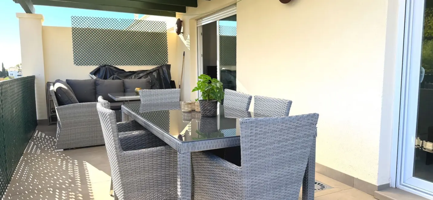 Sale of penthouse in Nueva Andalucía 2