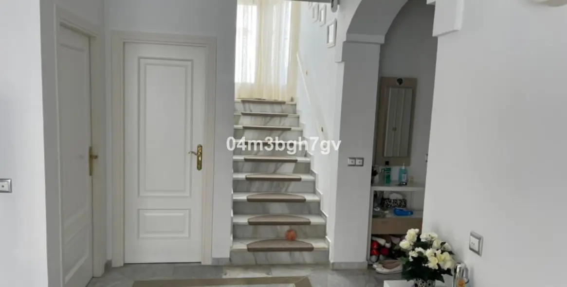Sale of detached villa in Atalaya 10