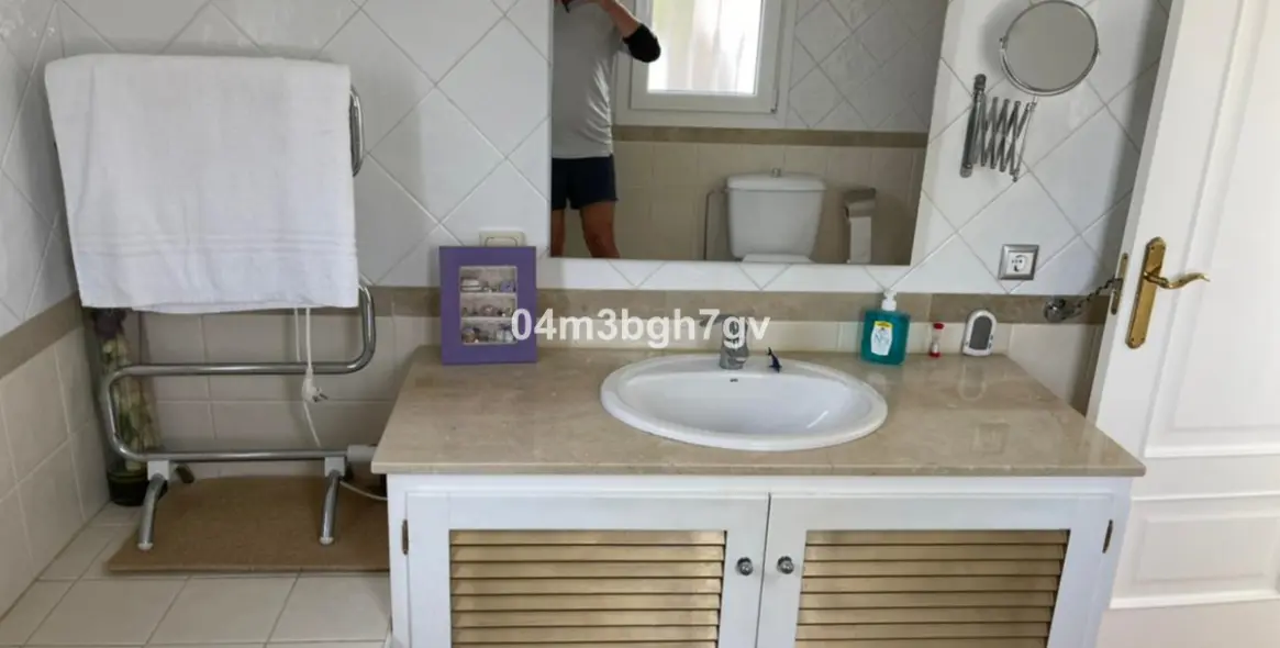 Sale of detached villa in Atalaya 12