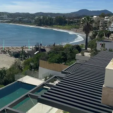 Short-term rent of middle floor apartment in Estepona