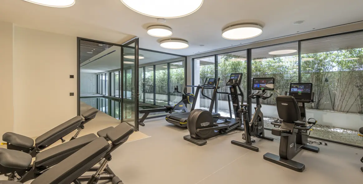 Краткосрочная аренда апартаментов на среднем этаже в Estepona 50