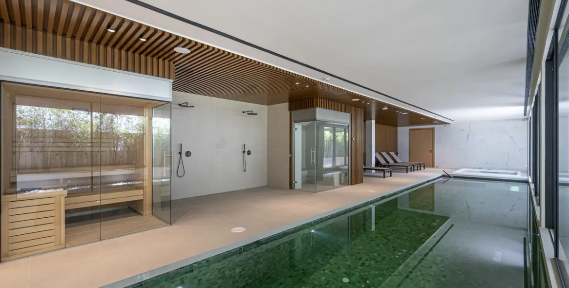 Краткосрочная аренда апартаментов на среднем этаже в Estepona 52