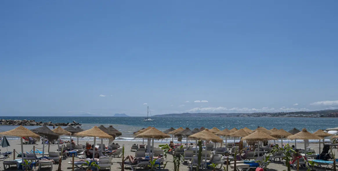 Краткосрочная аренда апартаментов на среднем этаже в Estepona 54