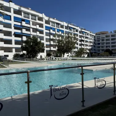 Sale of middle floor apartment in Puerto Banús
